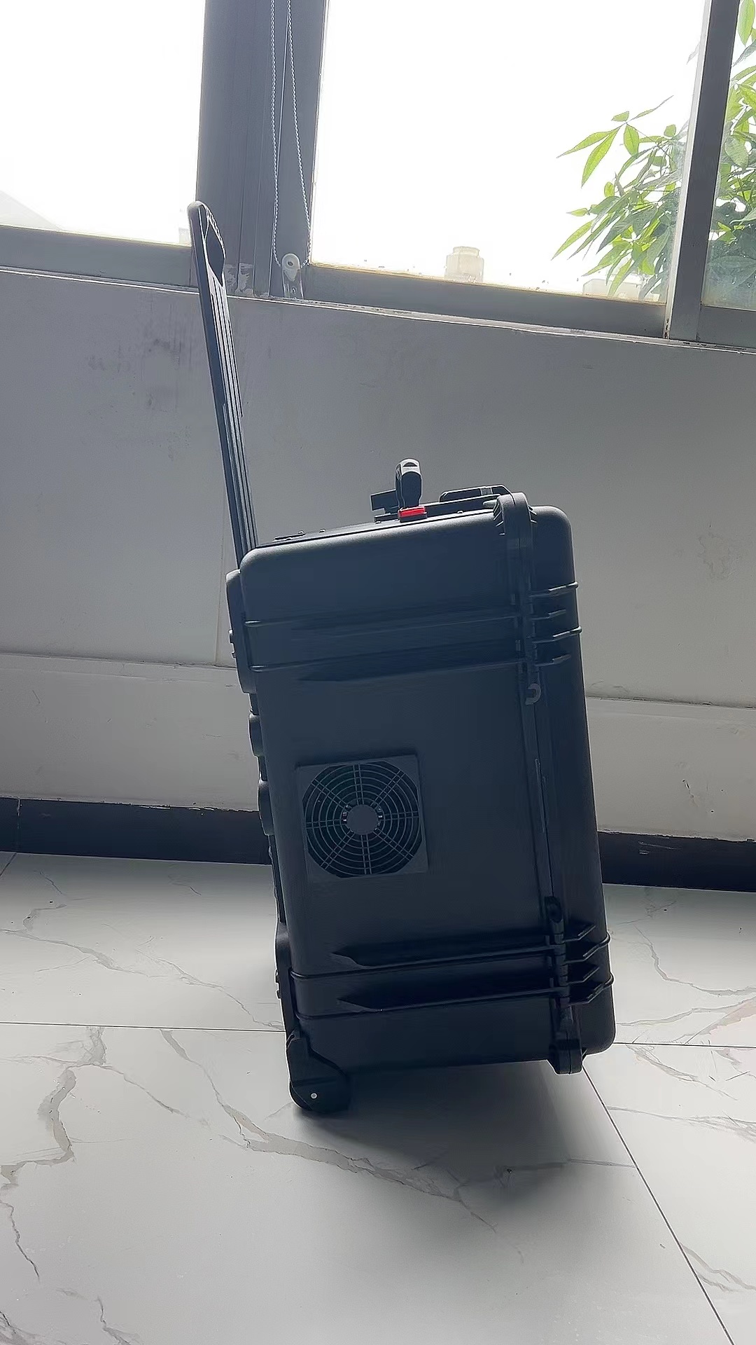 饶河手拉箱型移动通信干扰器